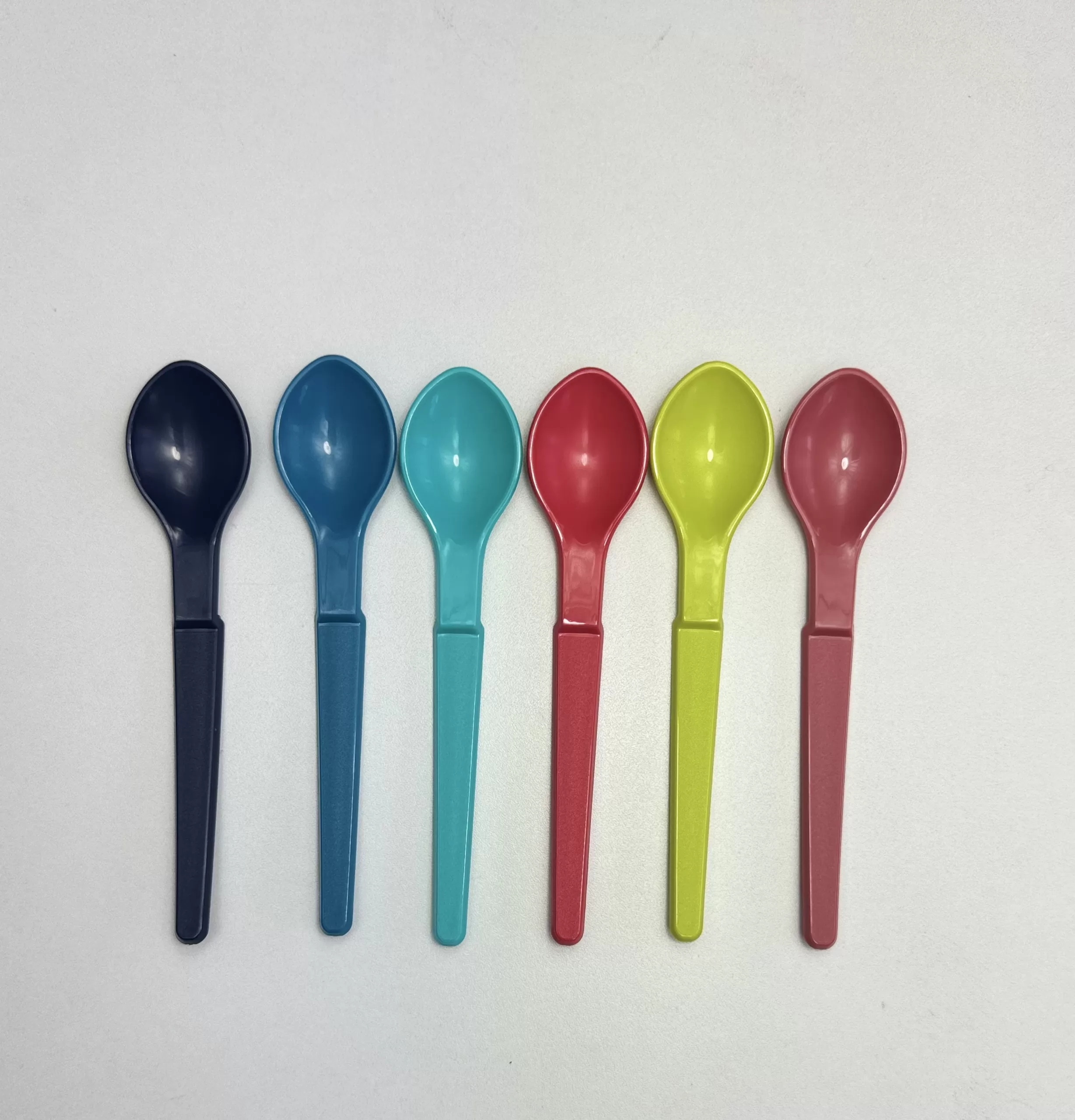 Set 6 lingurite colorate